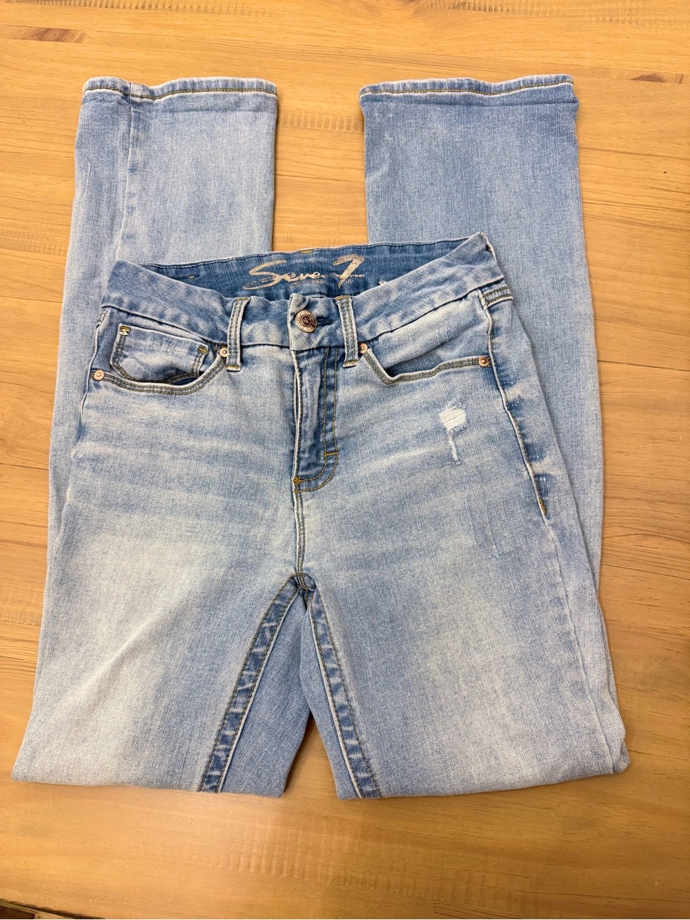 Seven7 Women's Light Blue Straight Jeans with Distress Denim Sz S 4 Stretchy